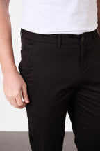 Erkek Regular Fit Geniş Kesim Likralı Pamuklu Chino Kanvas Pantolon - Siyah