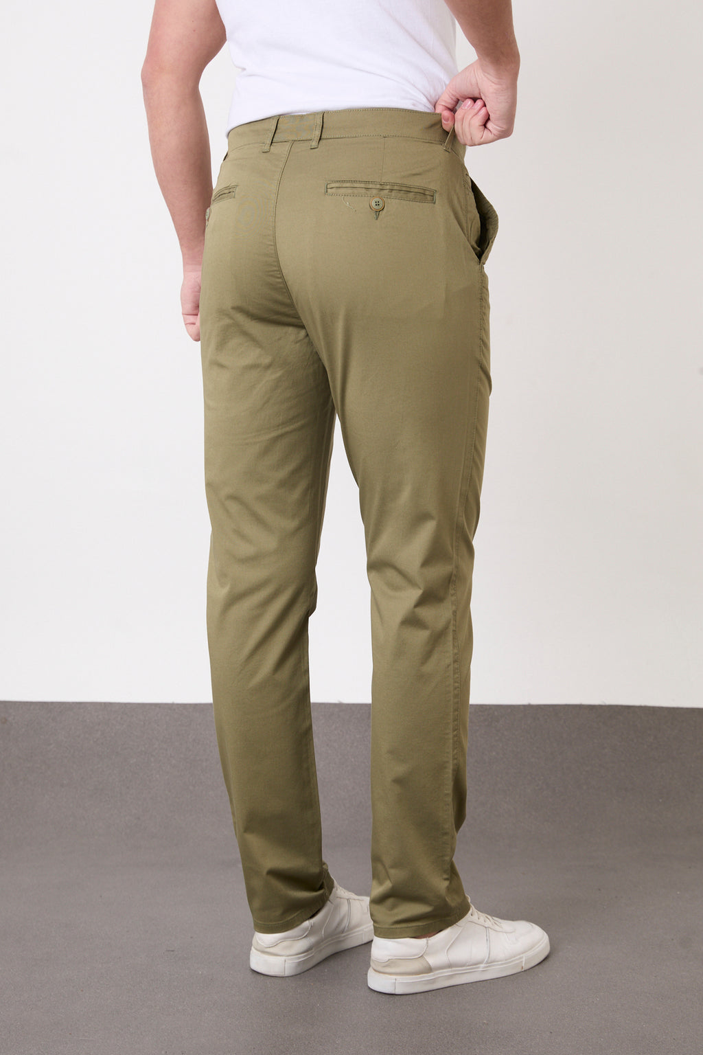 Erkek Regular Fit Geniş Kesim Likralı Pamuklu Chino Kanvas Pantolon - Haki