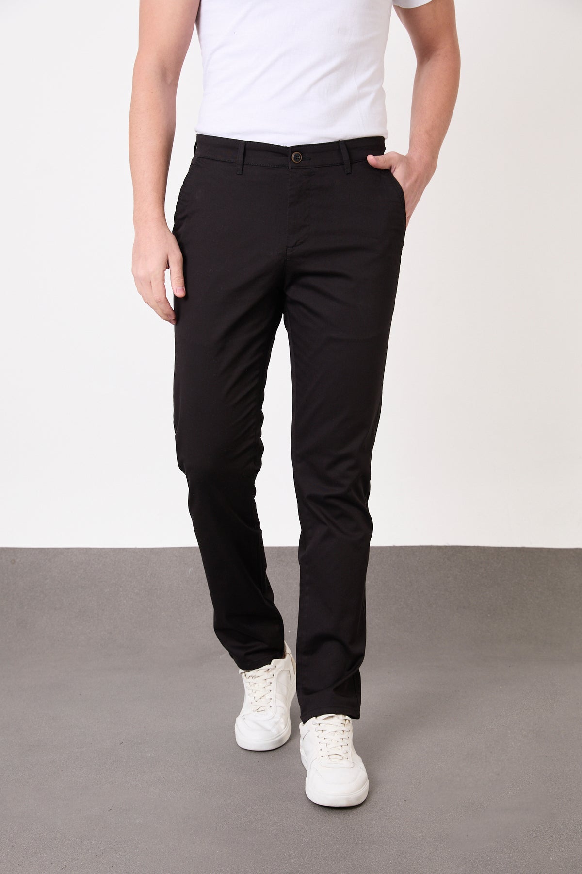 Erkek Regular Fit Geniş Kesim Likralı Pamuklu Chino Kanvas Pantolon - Siyah