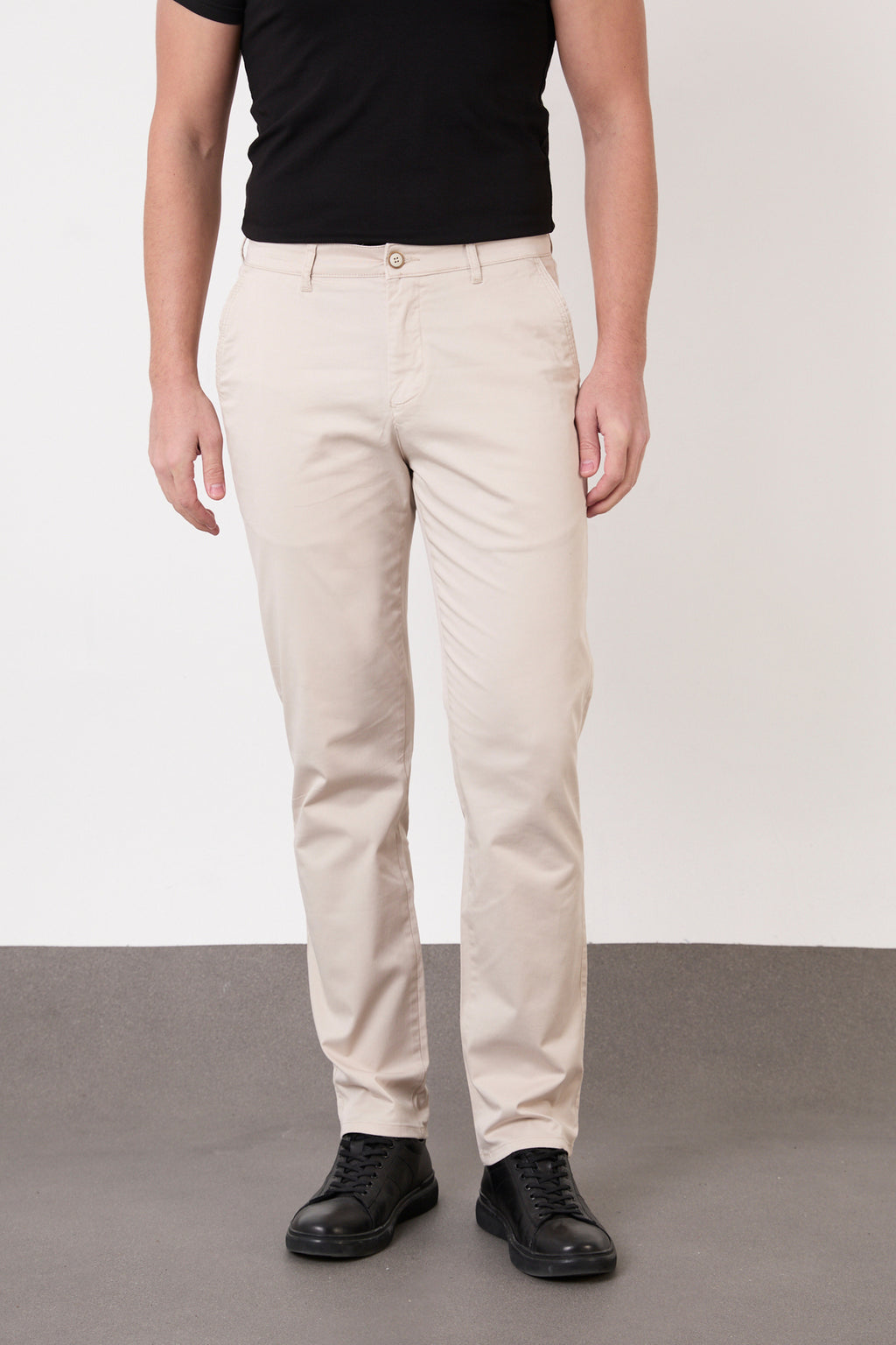 Erkek Regular Fit Geniş Kesim Likralı Pamuklu Chino Kanvas Pantolon - Bej