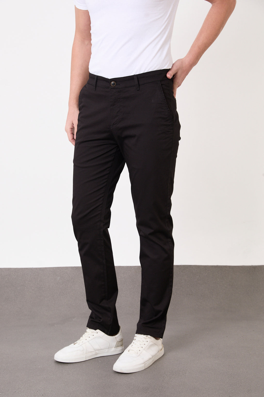 Erkek Regular Fit Geniş Kesim Likralı Pamuklu Chino Kanvas Pantolon - Siyah