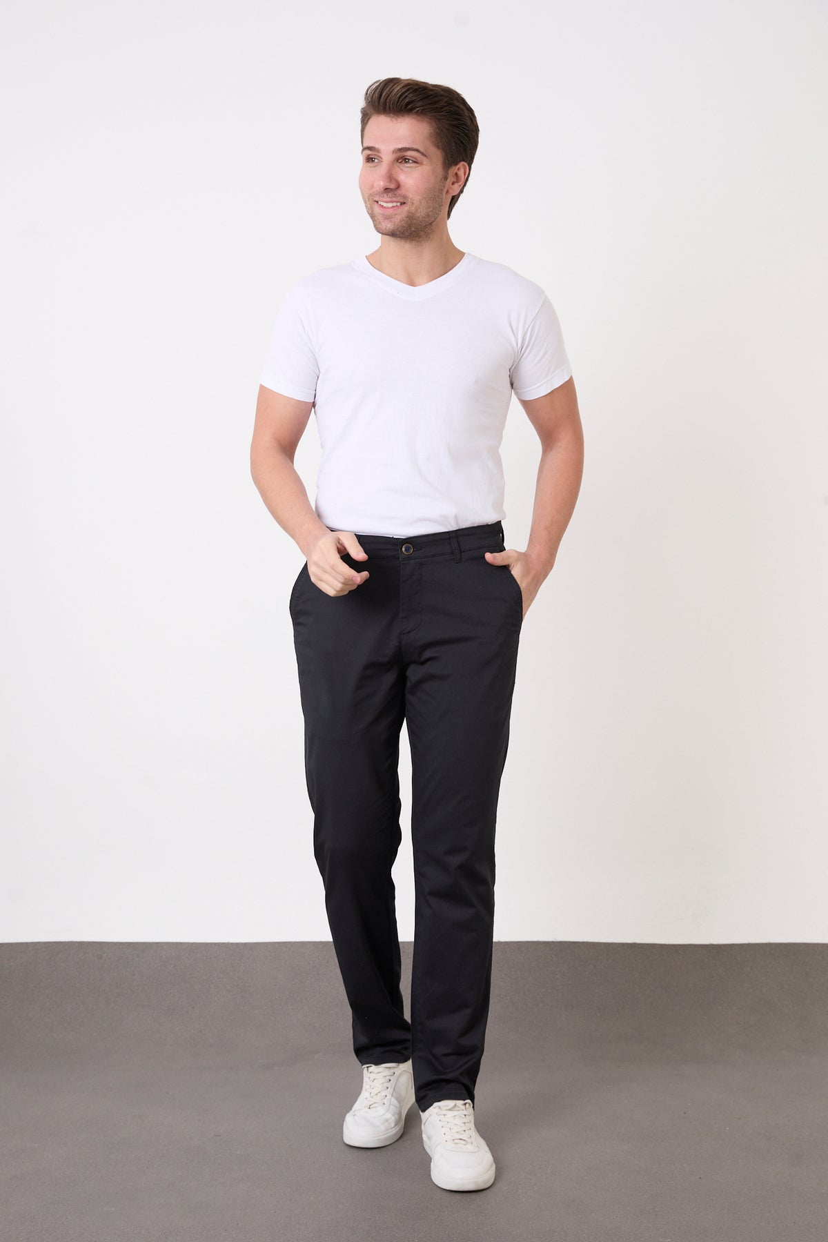 Erkek Regular Fit Geniş Kesim Likralı Pamuklu Chino Kanvas Pantolon - Lacivert