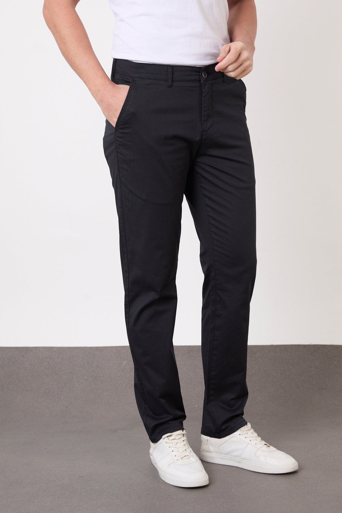 Erkek Regular Fit Geniş Kesim Likralı Pamuklu Chino Kanvas Pantolon - Lacivert