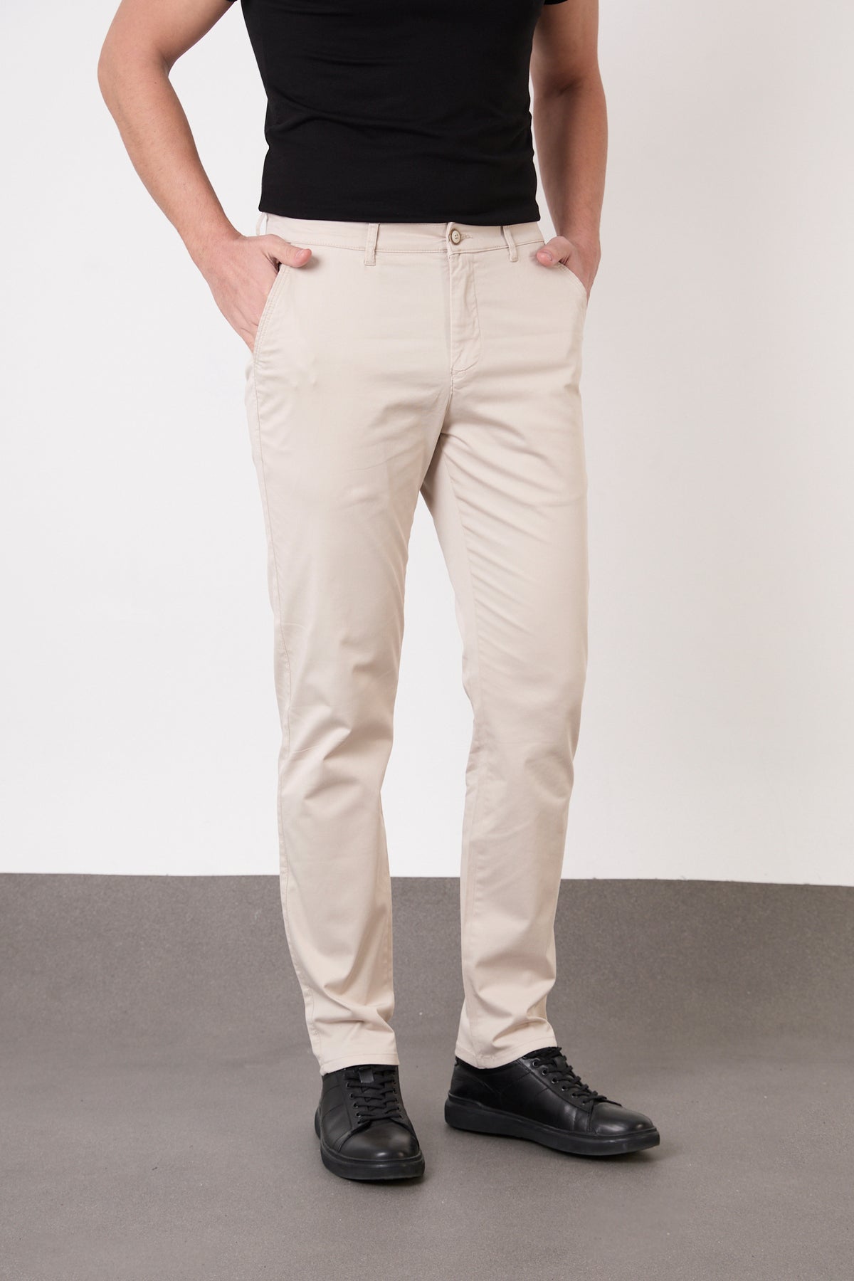 Erkek Regular Fit Geniş Kesim Likralı Pamuklu Chino Kanvas Pantolon - Bej