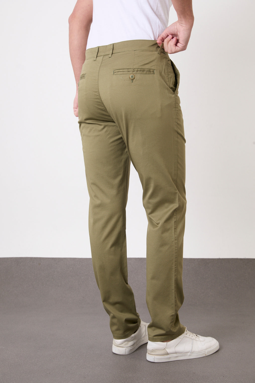 Erkek Regular Fit Geniş Kesim Likralı Pamuklu Chino Kanvas Pantolon - Haki