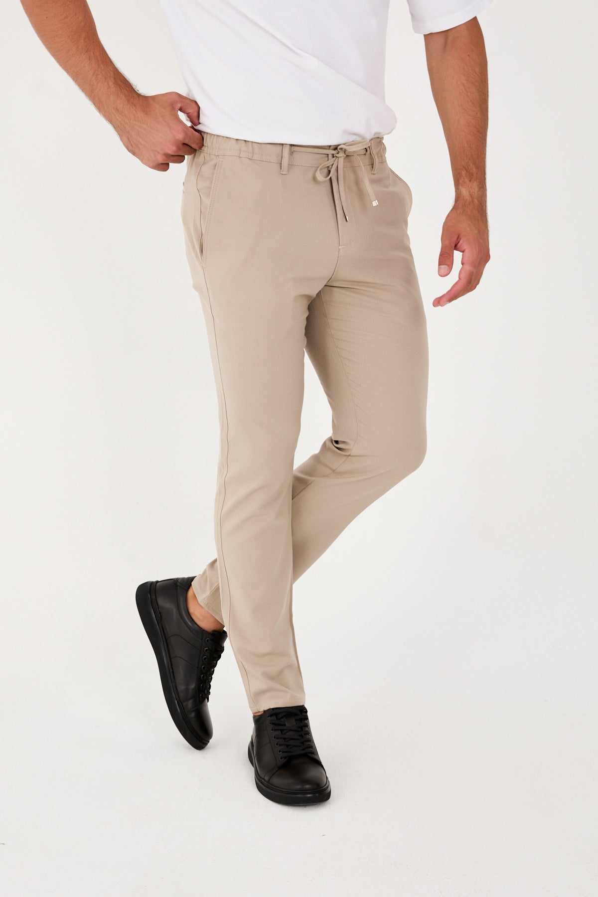 Erkek Jogger Slim Fit Bel Yarım Lastikli Likralı Kumaş Pantolon - Bej