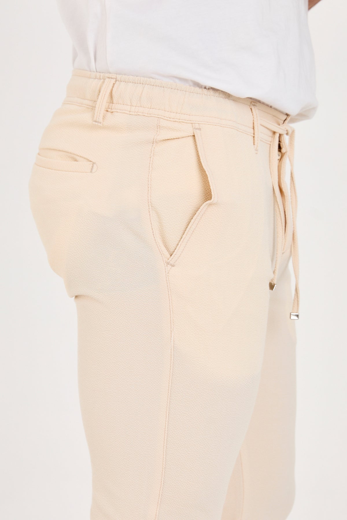 Erkek Gofre Kumaş Likralı Jogger Slim Fit Pantolon - Krem