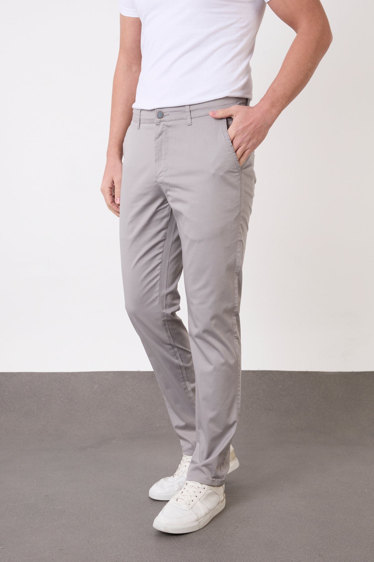 Erkek Regular Fit Geniş Kesim Likralı Pamuklu Chino Kanvas Pantolon - Gri